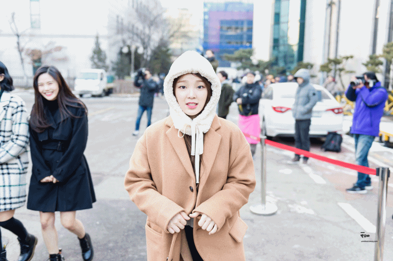 표정이 다양한 오마이걸 승희.jpg | 인스티즈