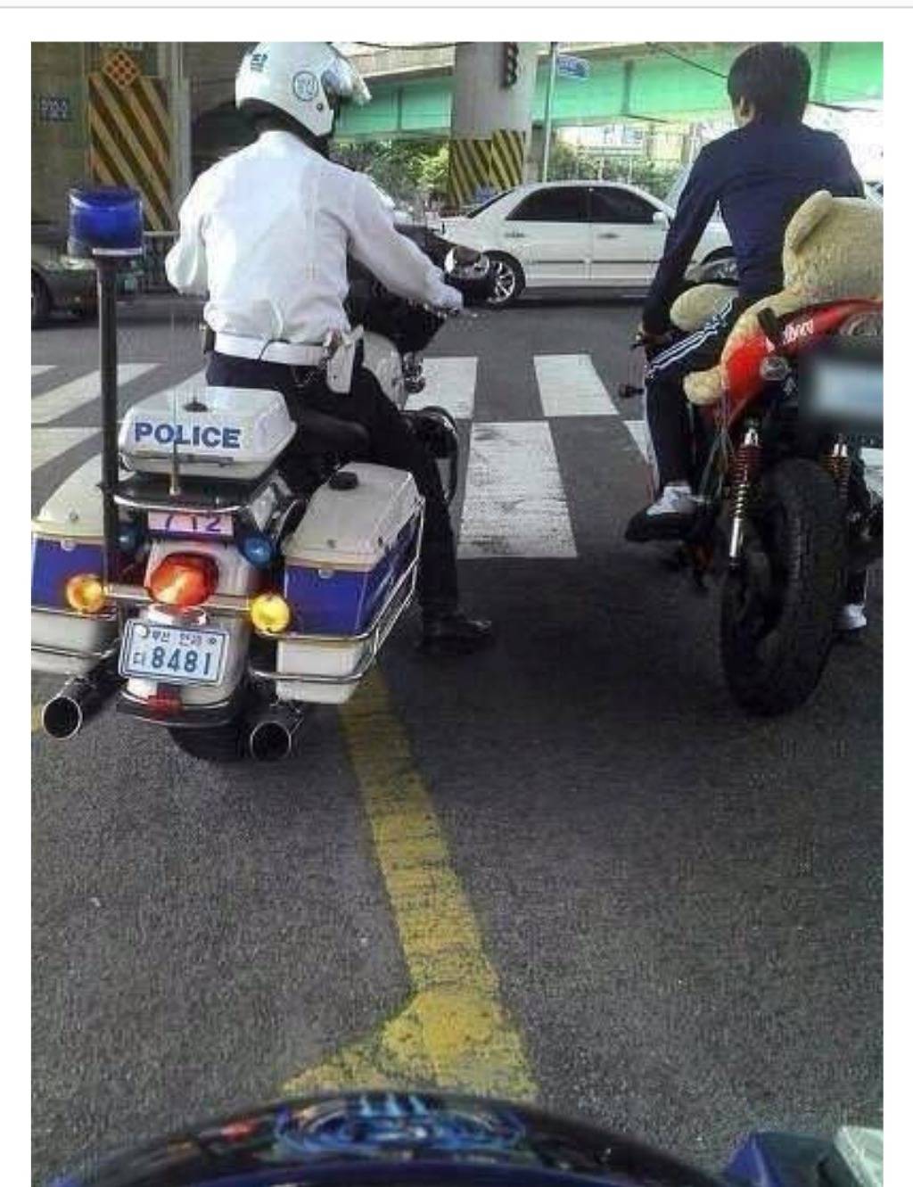 상대가 제 시선을 피하는데 어떻게하죠? | 인스티즈