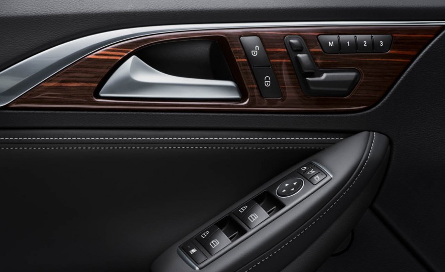 2017 인피니티 QX30 AWD | 인스티즈