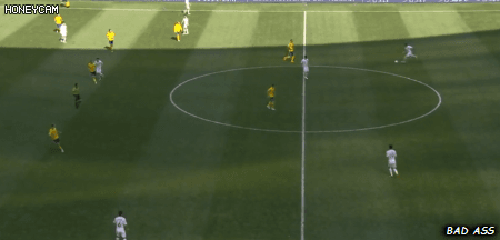 스웨덴전 장현수의 결정적인 패스미스 2개.gif | 인스티즈