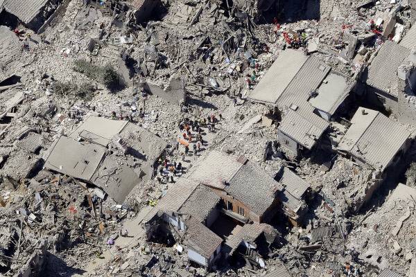 “마을이 사라졌다” 이탈리아 중부서 6.0 강진으로 최소 188명 사망·실종 | 인스티즈