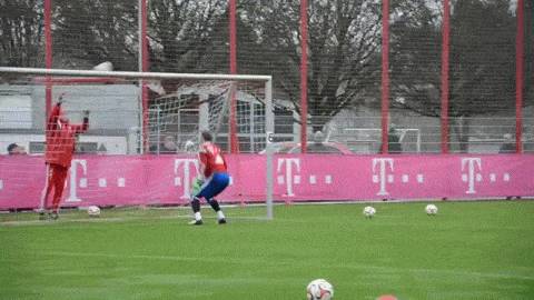 마누엘 노이어 평소 훈련 모습.gif | 인스티즈