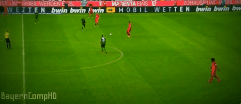 제롬 보아텡의 빌드업 수준.GIF | 인스티즈