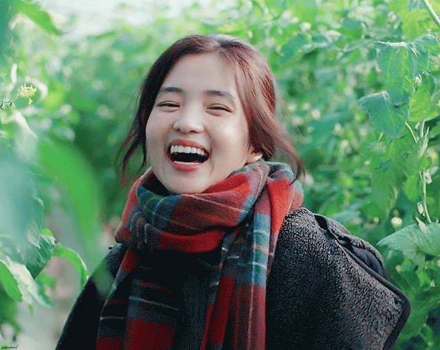 토마토 먹는 김태리 | 인스티즈