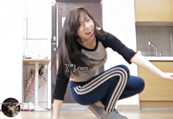 레깅스입고 안무 연습하는 코코소리 소리.gif | 인스티즈