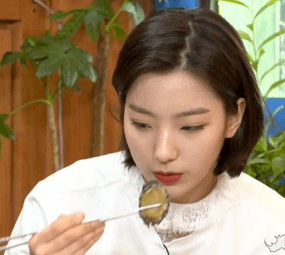 프로미스나인 이새롬.gif | 인스티즈