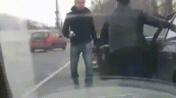 운전 중 시비를 참지 않는 러시아.... gif | 인스티즈