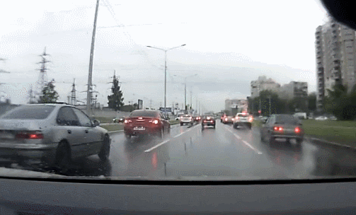 운전 중 시비를 참지 않는 러시아.... gif | 인스티즈