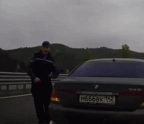 운전 시비 in 러시아 ......gif | 인스티즈