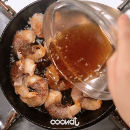 차돌 새우말이.GIF | 인스티즈