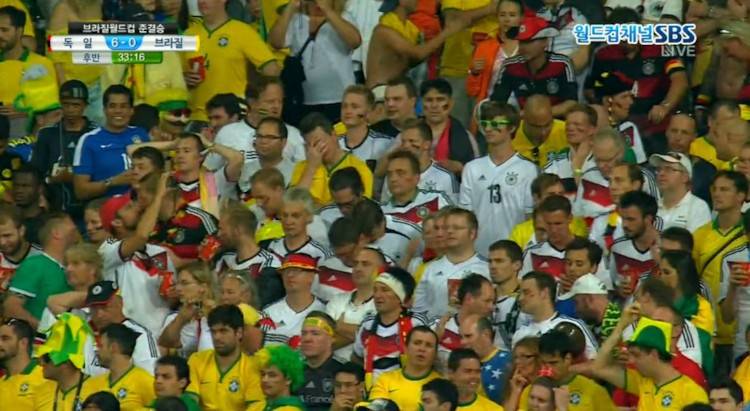 처음으로 독일 응원단이 걱정되던 경기.jpg | 인스티즈