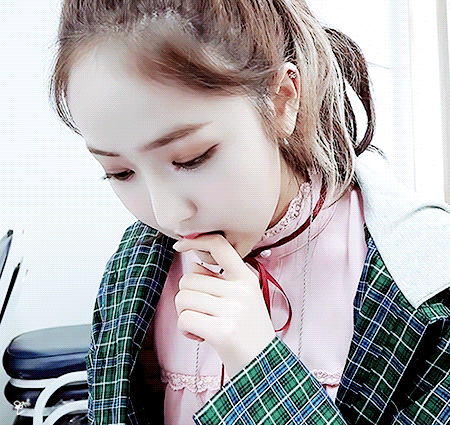 곧 도미노피자 사러갈꺼라 여자친구 신비 | 인스티즈