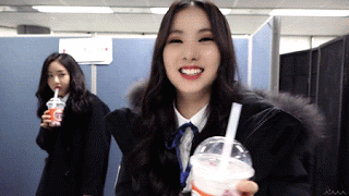 곧 도미노피자 사러갈꺼라 여자친구 신비 | 인스티즈