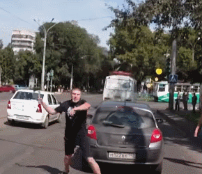 운전 시비 in 러시아 ......gif | 인스티즈