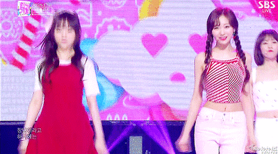 나름 과감하게 바뀌고 있는 러블리즈 수정이의 의상변화.jpgif | 인스티즈