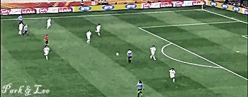 2010남아공 우루과이전 역습 움짤.gif | 인스티즈