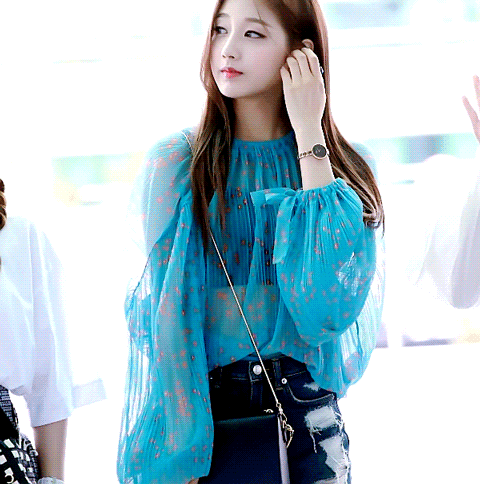 [러블리즈] 한산한 오후 일과를 보내고 있어서 예인이 | 인스티즈