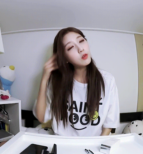 [러블리즈] 한산한 오후 일과를 보내고 있어서 예인이 | 인스티즈