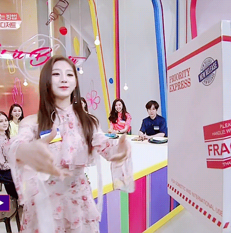 [러블리즈] 한산한 오후 일과를 보내고 있어서 예인이 | 인스티즈