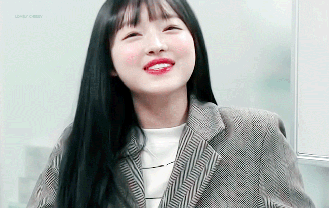 식량일기 오마이걸 유아.gif | 인스티즈