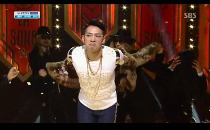 비 역대 무대중에서 유일하게 호불호 많이 갈렸던 컨셉 | 인스티즈