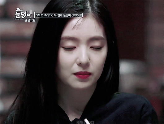 눈빛이 초롱초롱한 아이린.gif | 인스티즈