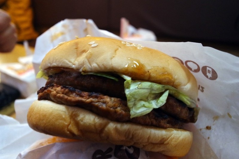 [햄버거] 패티를 두 장 이상 넣은 패스트푸드점 햄버거들 | 인스티즈