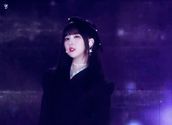 [여자친구] 주문한 와칸다 여권 케이스가 도착해서 은하 | 인스티즈