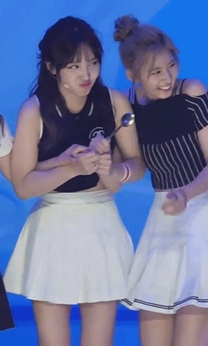 수학여행 가는 트와이스 gif | 인스티즈