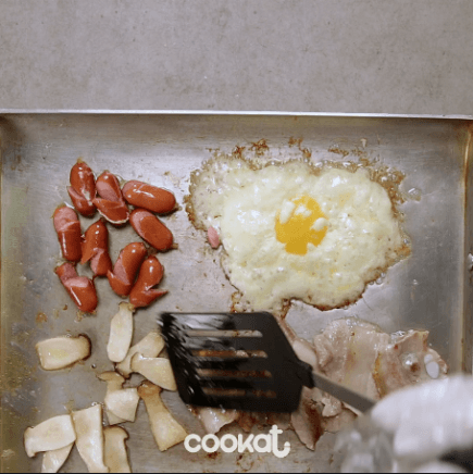 노량진컵밥 만드는과정.GIF | 인스티즈