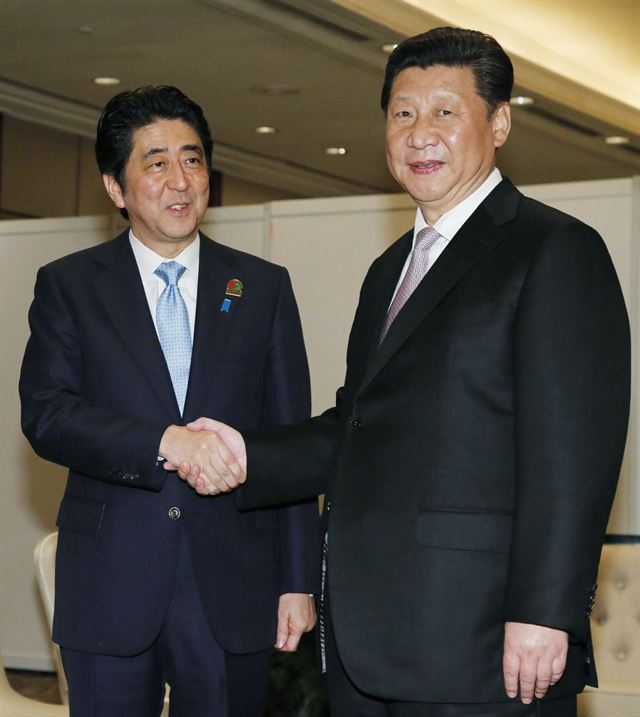 아베 시진핑 - 내가 웃는게 아니야 | 인스티즈