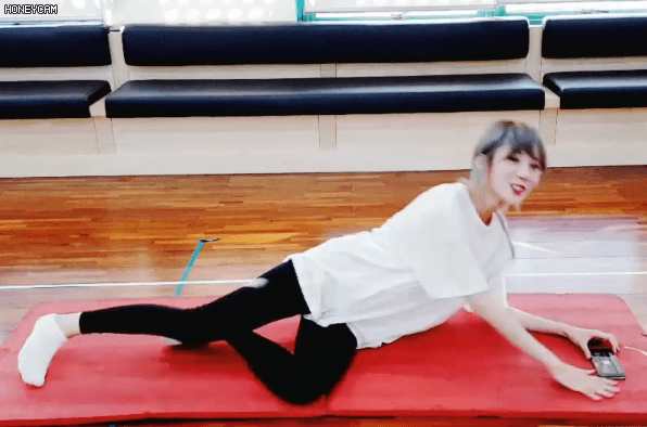 루다의 키 쑥쑥 스트레칭 | 인스티즈