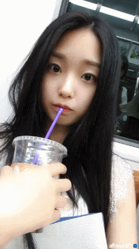 커피도 혼자 못마시는 여자 어떻게 생각하세요? | 인스티즈