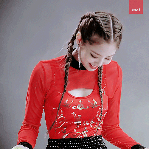 뛰어가는 블랙핑크 제니,gif | 인스티즈