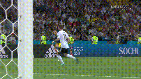 독일 구하는 노이어.GIF | 인스티즈