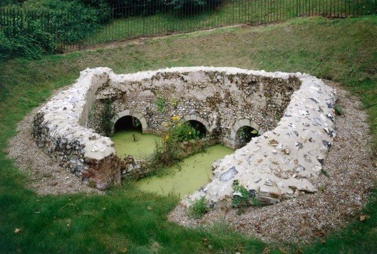 4.jpg 사람들이 흔히 환상을 품는 로마시대 목욕탕의 현실