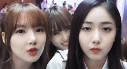 포카 교환하고 싶어서 여자친구 예린 | 인스티즈