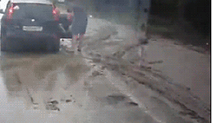 진짜 아찔한 순간들.gif | 인스티즈