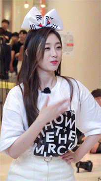 180619 잠실 롯데월드몰 러블리즈 서지수.gif | 인스티즈