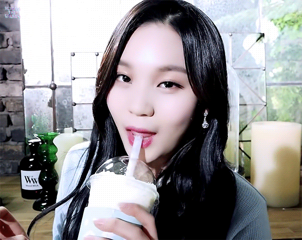 윙크하는 엄지.gif | 인스티즈