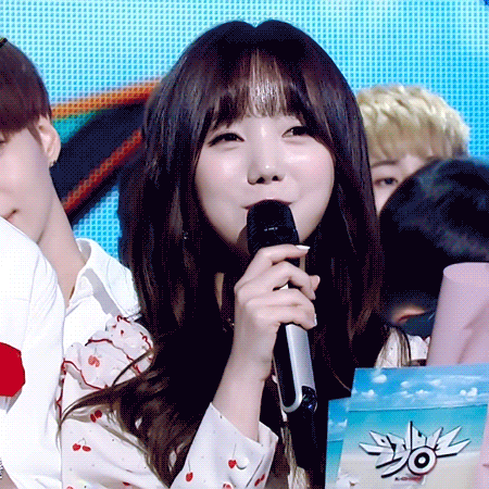 [러블리즈] 커피 한 잔 더 할까 생각 중이라서 케이 | 인스티즈