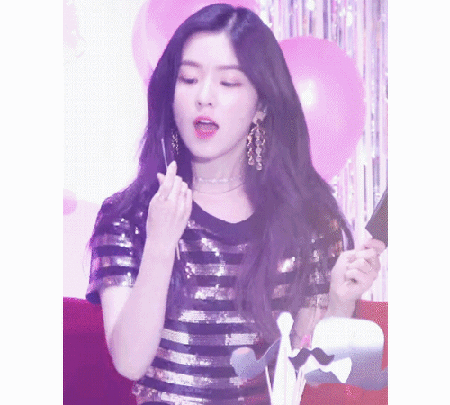 형광등 100개를 켠듯한 아우라 뽐내는 아이린.GIF | 인스티즈