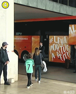 ???: 싸인 자주해주면 희소성이 떨어져서 안해준다 | 인스티즈