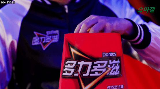 페이커 중국CF.GIF | 인스티즈