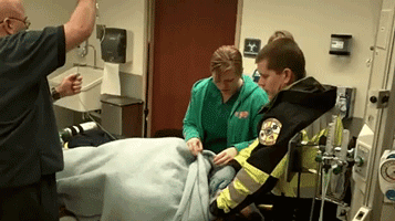 죽은 척하고 프로포즈.gif | 인스티즈