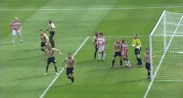 데이빗 시먼 인생 선방 ㄷㄷㄷ.gif | 인스티즈