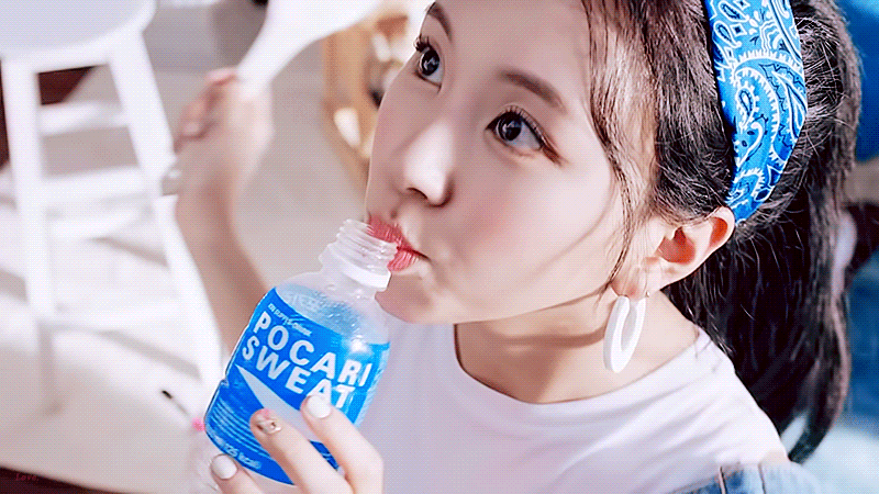 포카리스웨트X트와이스 움짤 | 인스티즈