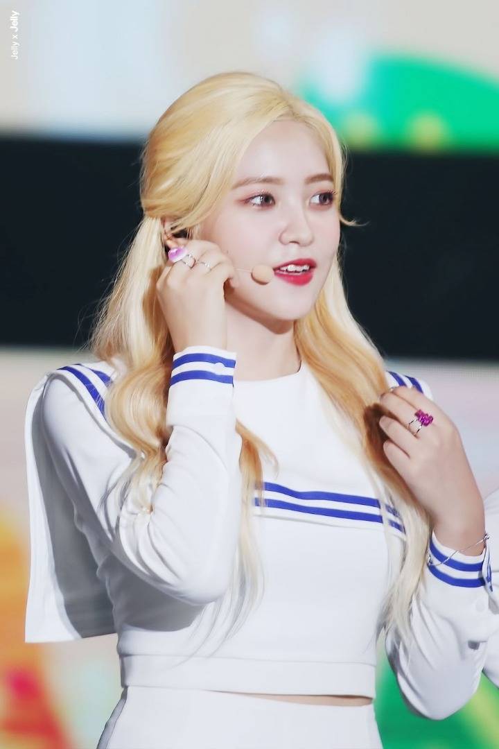 금발이 잘어울리는 예리.jpg | 인스티즈