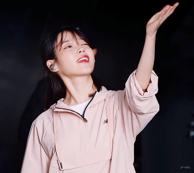 아이유 소니cf 메이킹.gif | 인스티즈