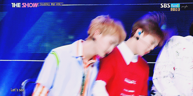 샤이니 태민이 무대 위에서 민호한테 심쿵했다는 순간.jpgif | 인스티즈